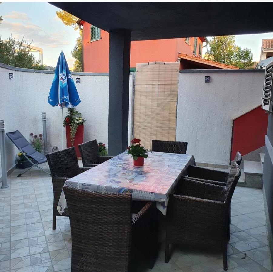 Apartman Karla ヤドリヤ エクステリア 写真